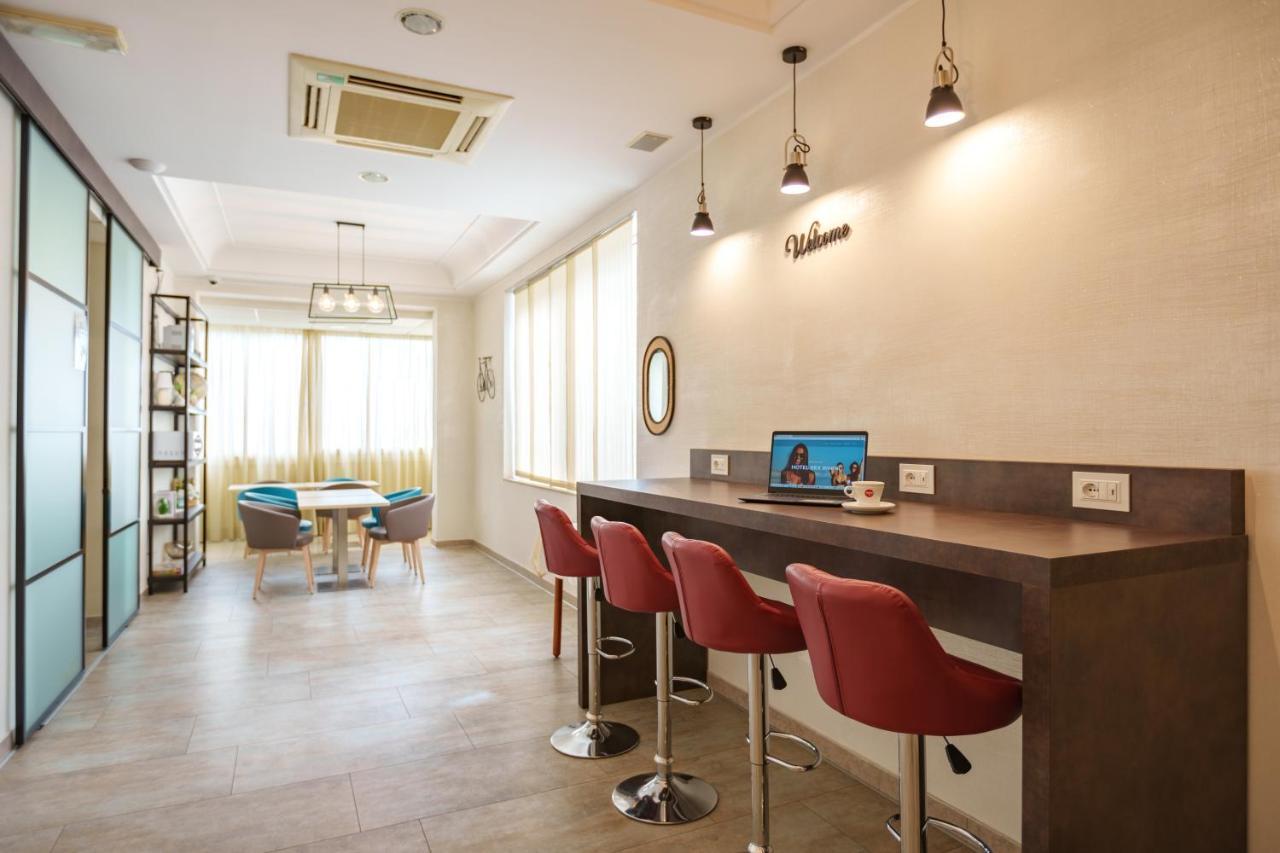 Hotel Rex ريميني المظهر الخارجي الصورة