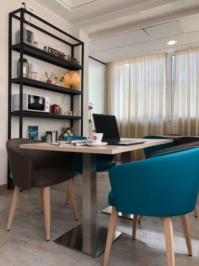Hotel Rex ريميني المظهر الخارجي الصورة