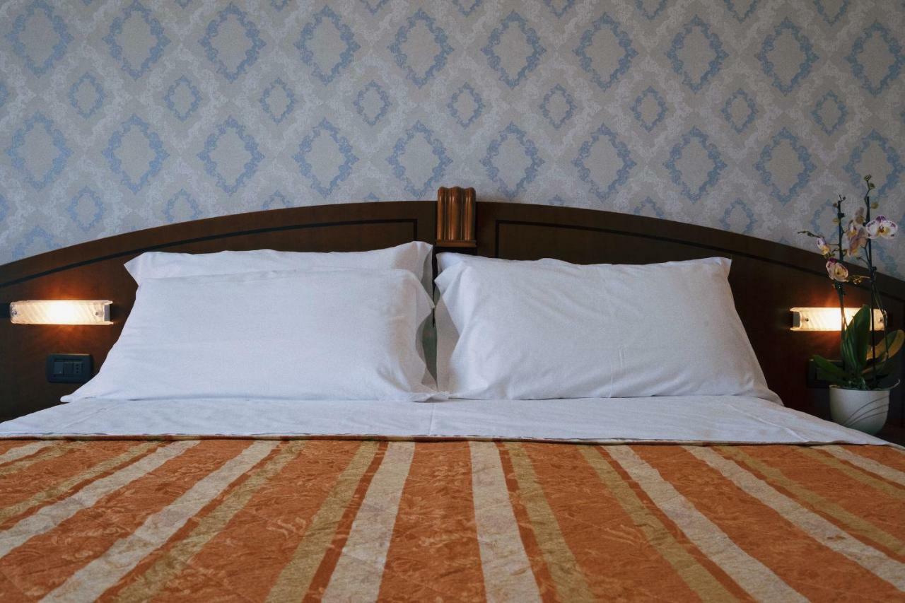 Hotel Rex ريميني المظهر الخارجي الصورة